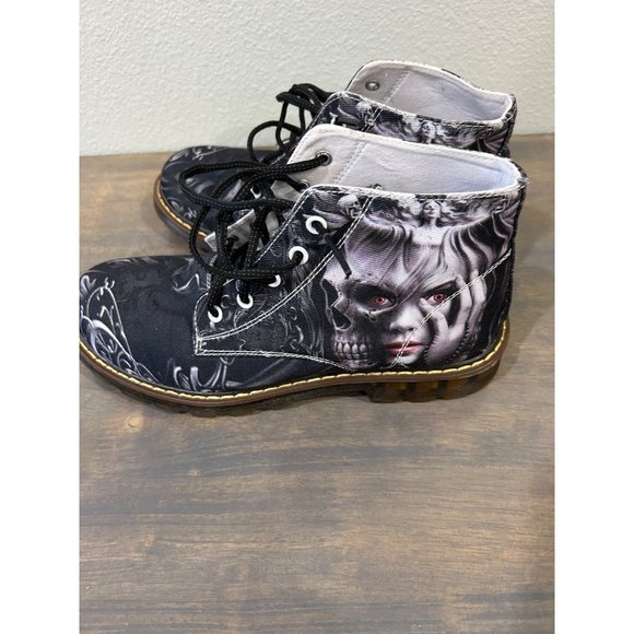 NEW First Dance Skull Print Boots Size 40 EU 7 US Unisex Gothic - Picture 2 of 7